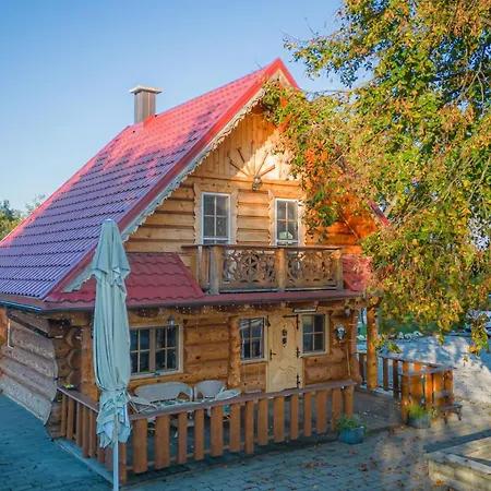 Log With Private Sauna Chalet *