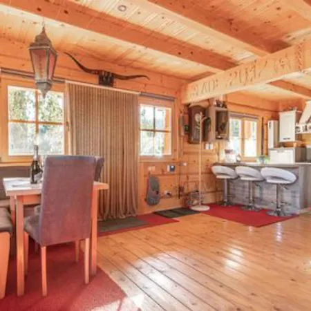 בקתה Log With Private Sauna