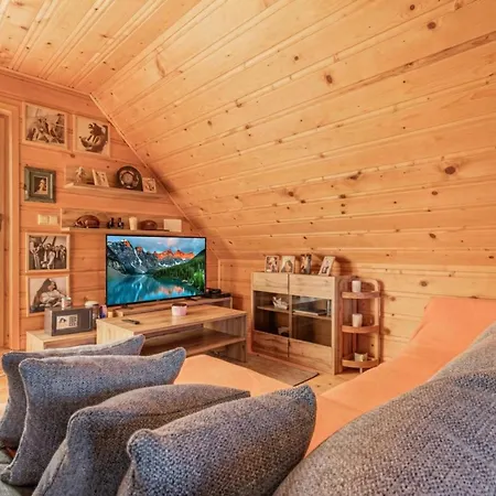 Chalet Vilinija Log *